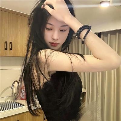 草裙春色